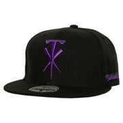 Men's Mitchell \u0026 Ness Black The Undertaker Logo Fitted Hat